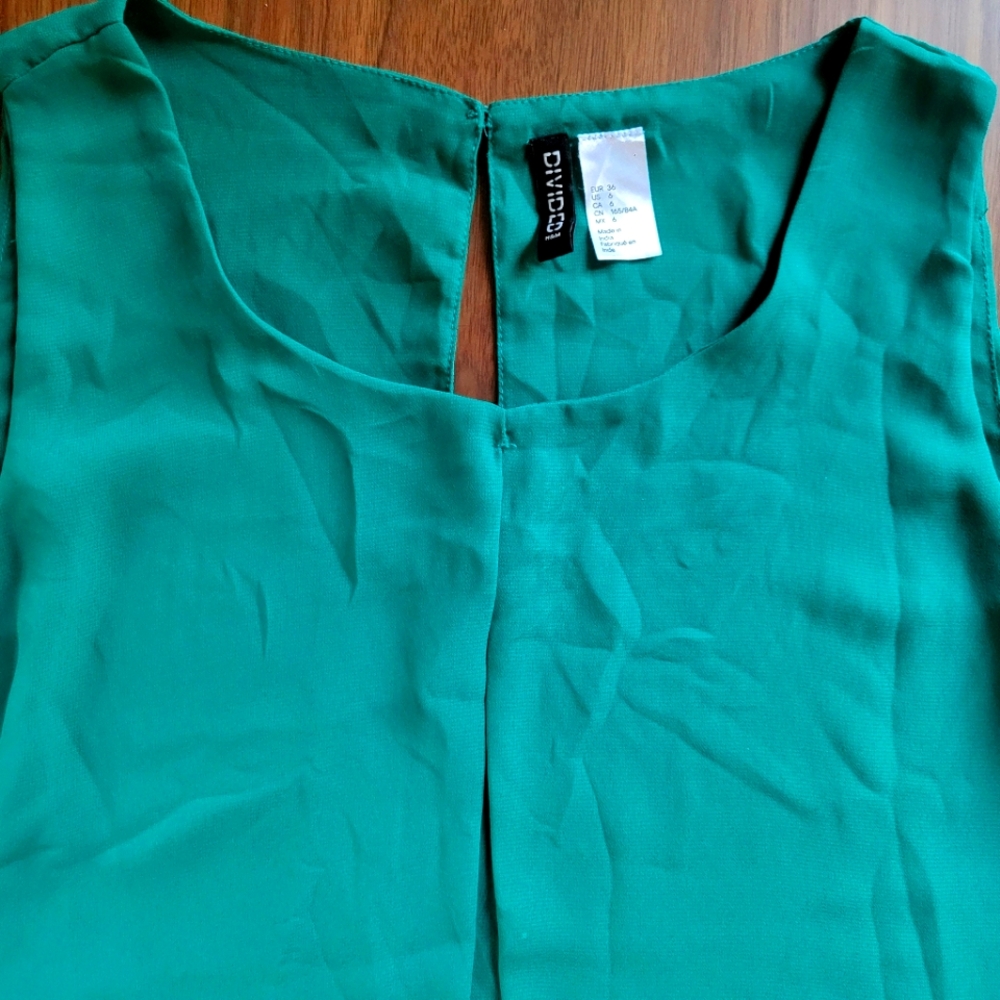 H&M Green Loose Flowy Blouse